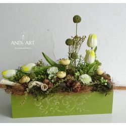 Romantikus tavaszi asztaldísz. And-art mód.