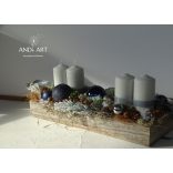 Éjkék, modern adventi dekoráció, adventi koszorú.